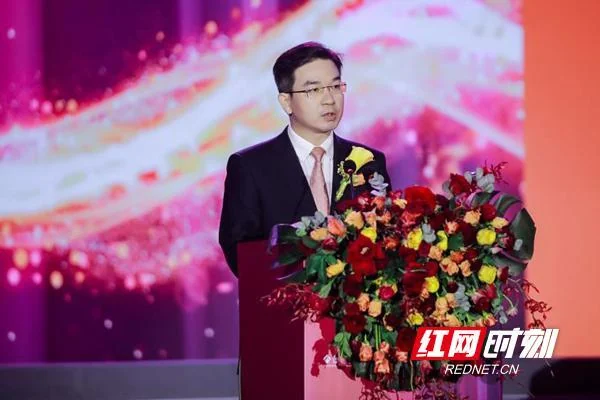 泰康人寿湖南分公司二十周年庆典暨移动超体车首发启动仪式