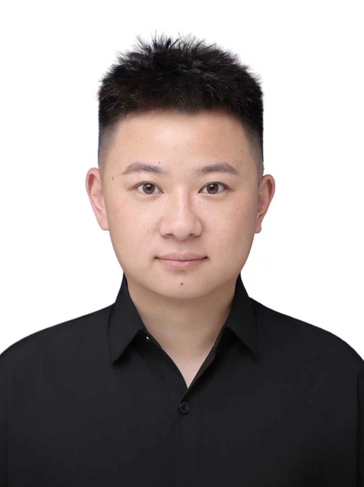 炜东